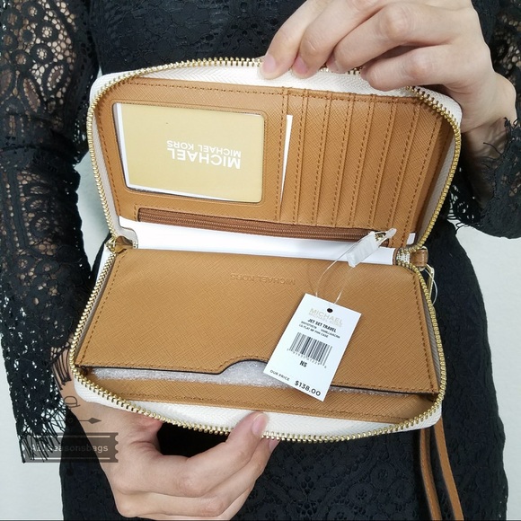 Nwt Michael Kors Large Jet st travel phone case - Picture 2 of 6